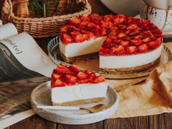 No-Bake Strawberry Jelly Cheesecake