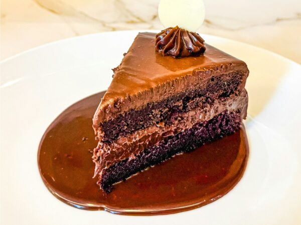 Chocolate cake recipe with chocolate frosting and liqueur (optional)